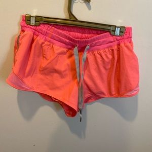Lululemon Hotty Hot Short